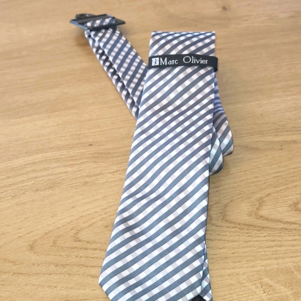 By marc olivier hand made tie